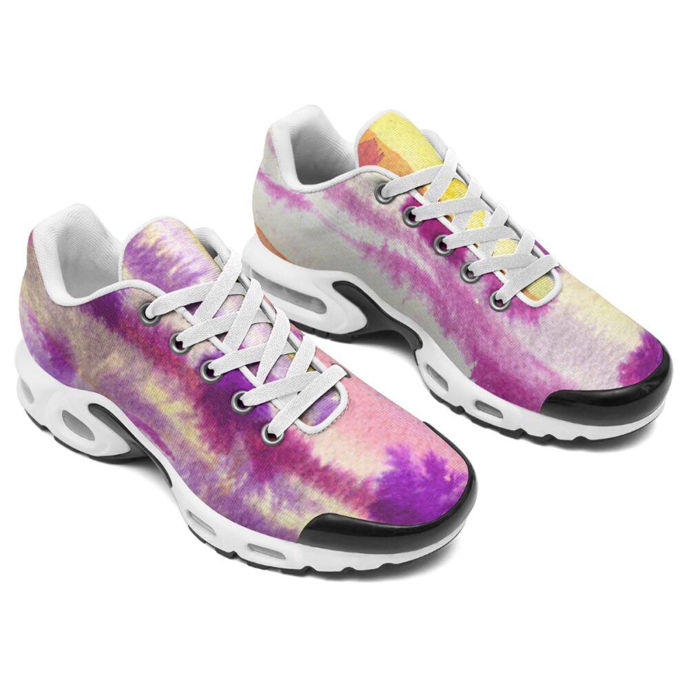 Fashionable Athletic Sneakers with Cushioned Sole - Fox Out Look