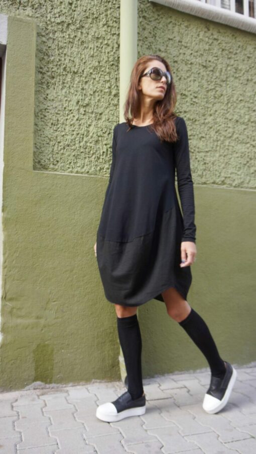 Aakasha A02546 Oversized Black Tunic - Linen Cotton, Loose Casual Top, Extravagant Long Sleeve Dress - Image 2