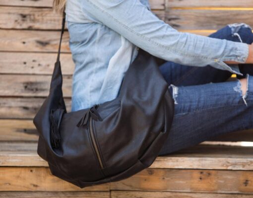 Captivating Black Leather Crossbody The Kallia Bag for Effortless Style and Functionality - Image 2