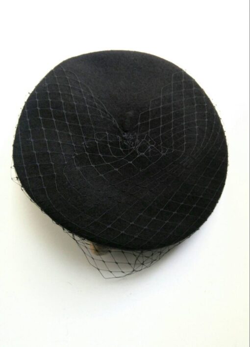 Timeless Parisian Elegance Black Veiled Beret, Embracing the Allure of the 1940s - Image 3