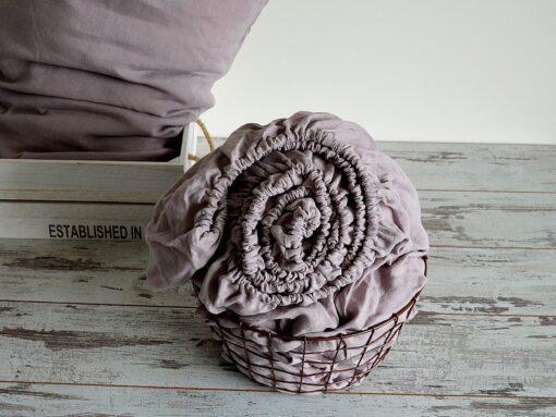 Indulge in the Comfort of Stonewashed Linen WOOD ROSE Fitted Sheet for a Serene Sleep - Image 3