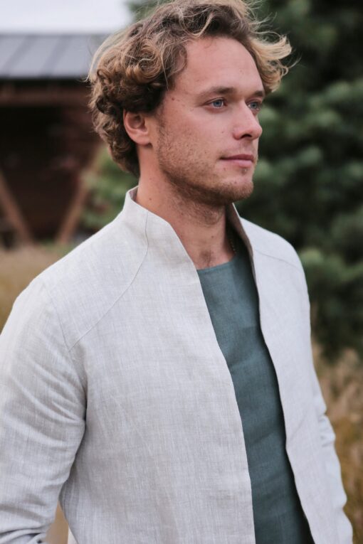 Timeless Linen Trench Sustainable Style for the Modern Man - Image 3
