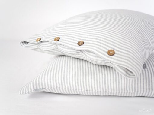 Cozy Linen Pillowcase with Coconut Buttons Elevate Your Sleep Sanctuary - Image 2