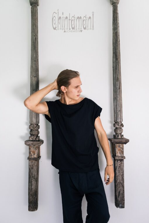 Organic Black T-shirt Eco-Conscious Festival Wear for Men - Image 4