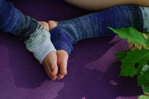 Cozy Knit Leg Warmers Elevate Your Yoga, Dance, and Pilates Style - Image 2