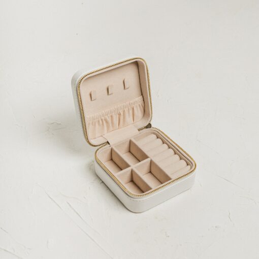 Caitlyn Minimalist Jewelry Travel Case Vegan Leather, Bridesmaid Gift, Gift for Her (RX001) - Image 4