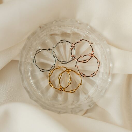 Caitlyn Minimalist Bold Link Hoop Earrings Statement Gold Hoops for Bridesmaids (ER060) - Image 4