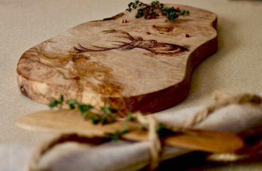 Nature's Embrace Personalized Olive Wood Cutting Board for Adventurers and Foodies - Image 2