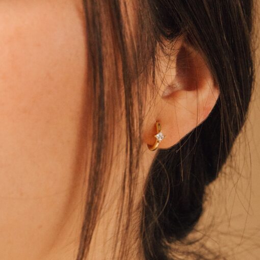 Sparkling Embrace Caitlyn's Minimalist Diamond Huggie Earrings - Image 5