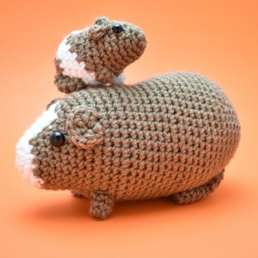Adorable Guinea Pig Amigurumi A Cuddly Companion for Animal Lovers - Image 3