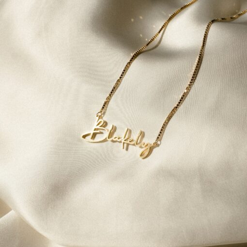 CaitlynMinimalist Personalized Name Necklace A Timeless Treasure for Her - Image 2