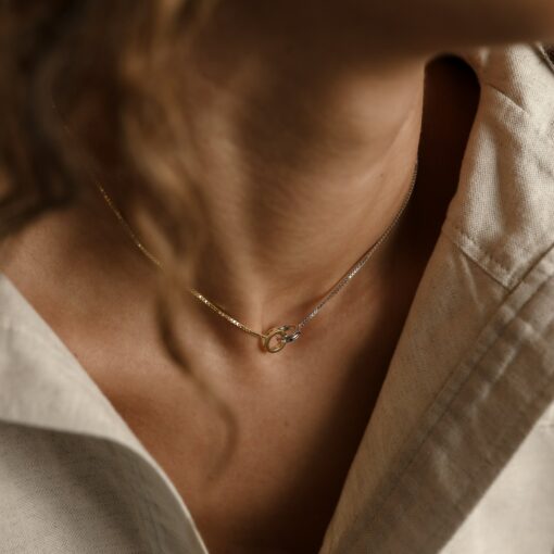 Interlocking Circles Necklace A Timeless Symbol of Unity and Love - Image 6