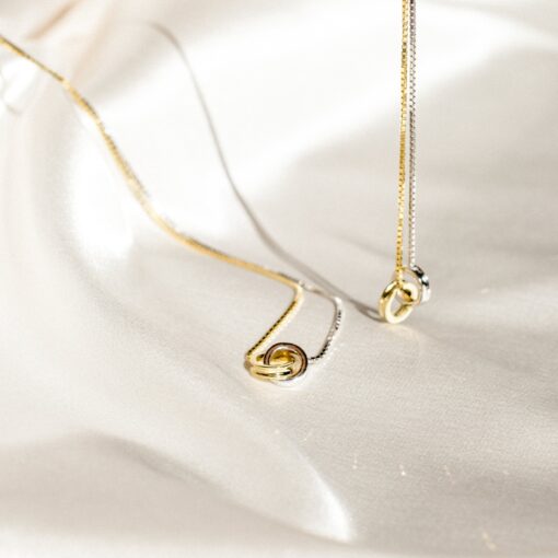 Interlocking Circles Necklace A Timeless Symbol of Unity and Love - Image 3