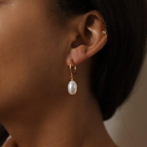 Exquisite Pearl Hoop Huggie Earrings A Timeless Anniversary Gift (ER118) - Image 2