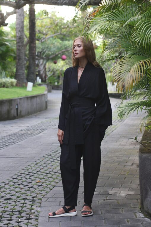 Versatile High-Waisted Tapered Pants Elevate Your Casual Style - Image 4
