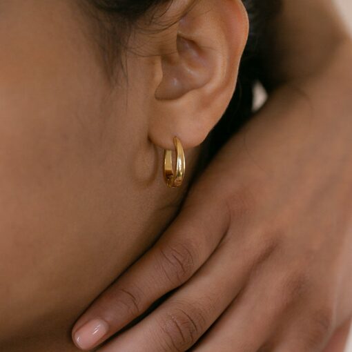 Bold and Elegant Chunky Gold Hinged Hoops by Caitlyn Minimalist - Image 2