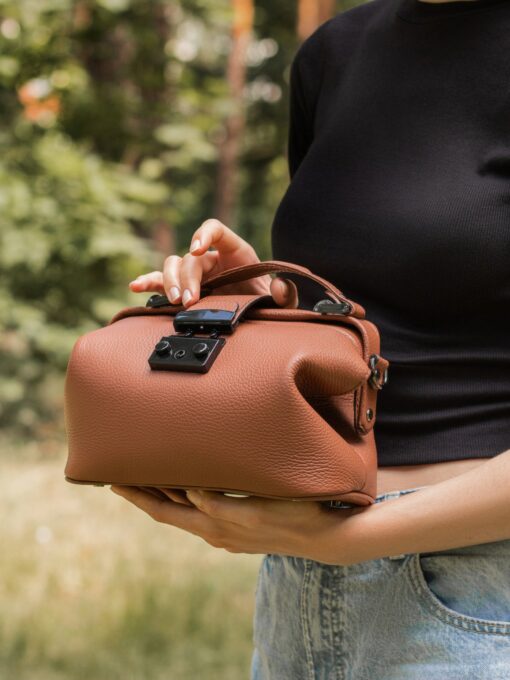 Vintage Brown Leather Doctor's Bag Handmade, Durable, and Stylish - Image 2