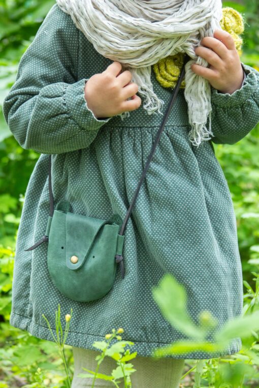 Adorable Leather Bear Handbag The Perfect Accessory for Little Explorers - Image 2