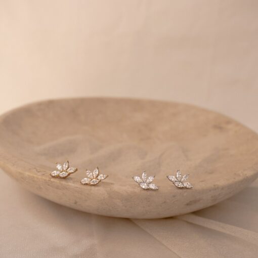 Sparkling Elegance Marquise Diamond Earrings in Shimmering Gold - Image 3
