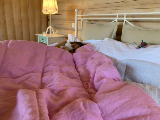 Organic Hemp Linen Comforter Sustainable Comfort in Pink - Image 2