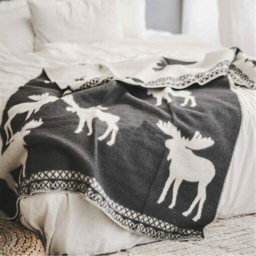 Cozy Comfort Indulge in the Warmth of Natural New Zealand Wool Blanket - Image 5