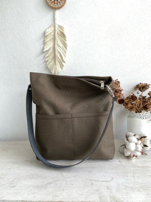 Versatile Canvas Tote Bag A Stylish and Practical Companion for Women - Image 2