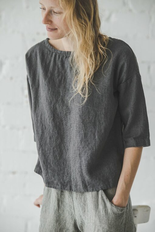 Breezy Linen Kimono Blouse Elevate Your Wardrobe with Casual Elegance - Image 3