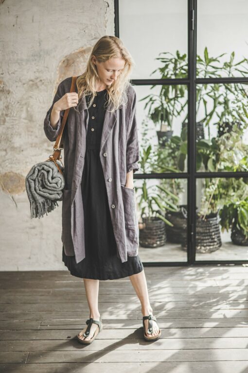 Breezy Linen Blazer Elevate Your Style with Comfort and Versatility - Image 2