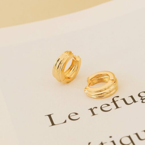 Captivating Canal Chunky Hoops Elevate Your Style with Minimalist Gold Jewelry - Image 2
