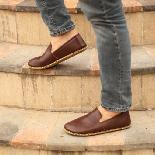 Grounding Shoes for Men Embrace Natural Movement with Wide Toe Box and Copper Rivets - Image 4