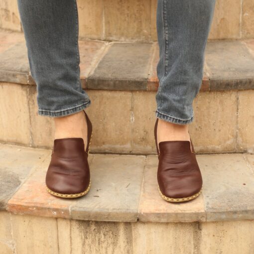 Grounding Shoes for Men Embrace Natural Movement with Wide Toe Box and Copper Rivets - Image 5