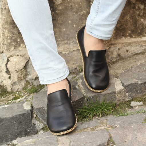 Grounding Minimalist Handmade Flat Shoes Experience the Earth's Energy in Black Leather - Image 4