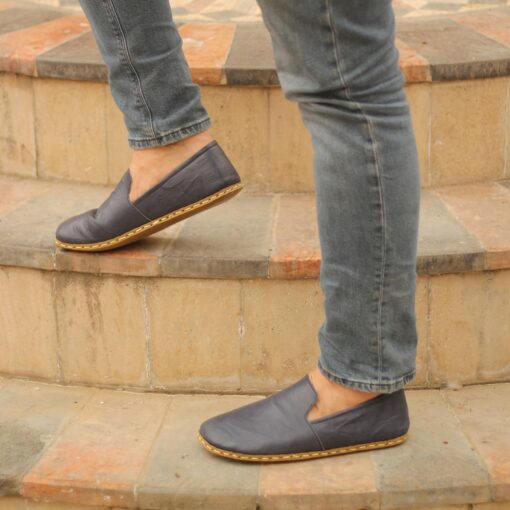 Grounding Shoes for Men Experience the Earth's Energy with Earth Shoe - Image 4