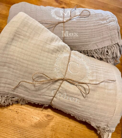 Personalized Muslin Throw Blanket Embroidered Message, Monogrammed Comfort - Image 2
