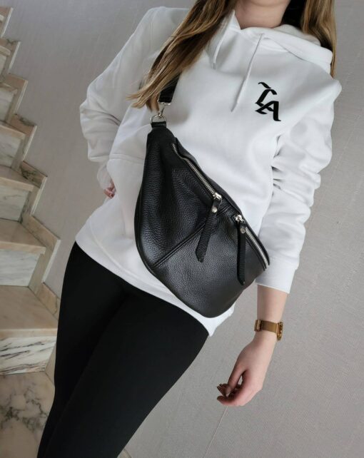 Maxi Leather Crossbody Bag Elevate Your Style with Versatility and Comfort - Image 6