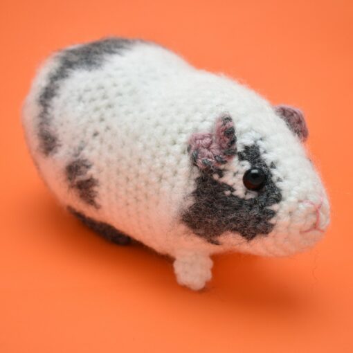 Adorable Guinea Pig Amigurumi A Cuddly Companion for Animal Lovers - Image 5