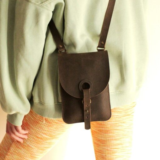 Exquisite Handmade Leather Crossbody Bag Your Perfect Companion for Style and Convenience - Image 2