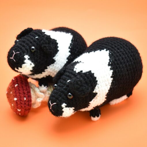 Adorable Guinea Pig Amigurumi A Cuddly Companion for Animal Lovers - Image 2