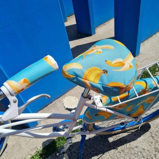 Carry Your Essentials in Style BANANAS Bike Basket with Removable Insert - Image 4