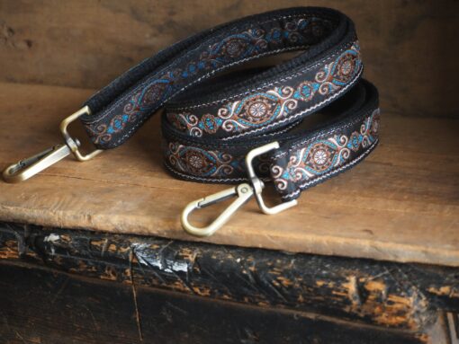 Boho Woven Guitar Strap Elevate Your Handbag with Retro Style - Image 3