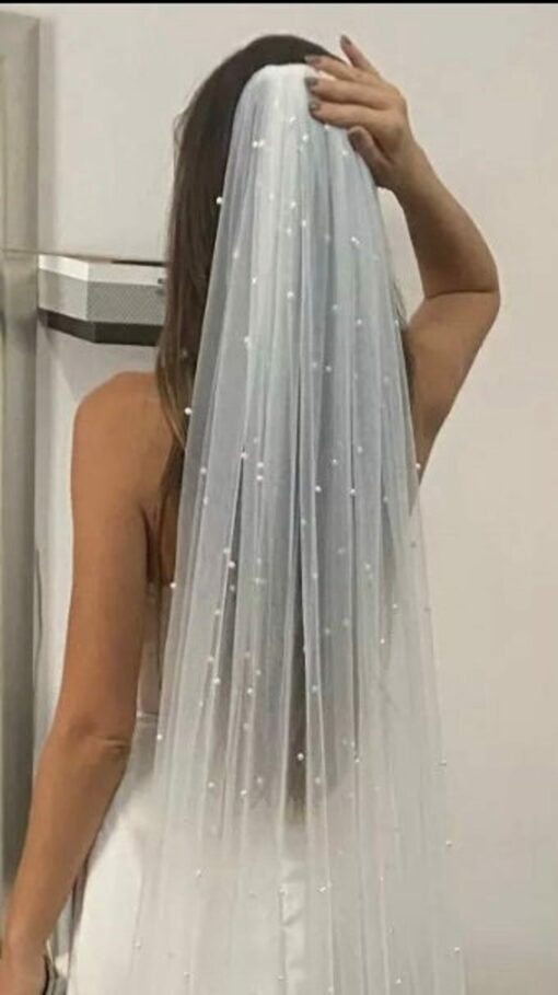 Pearlescent Elegance Bridal Veils Adorned with Shimmering Pearls - Image 2