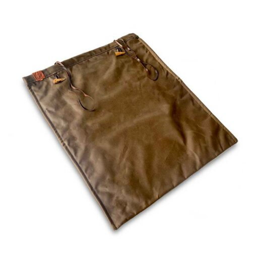 Bushcraft Spain Oilskin The Ultimate Protection for Your Outdoor Adventures - Image 3