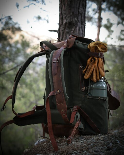 Customizable 50L Green Leather Camping Backpack for Hiking, Bushcraft, and Travel - Image 6