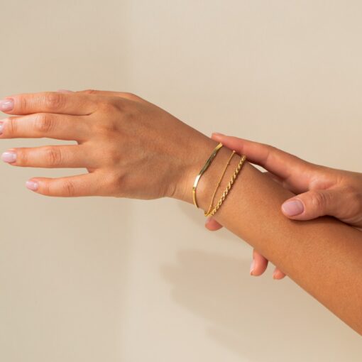Caitlyn Minimalist Delicate Bracelet Chains for Timeless Elegance - Image 3