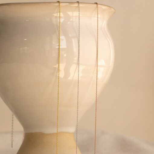 Caitlyn Minimalist's Dainty Layering Chain Necklace Elevate Your Everyday Style with Timeless Elegance - Image 2