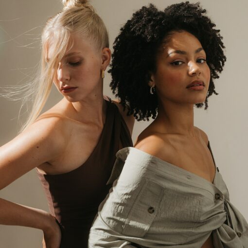 Captivating Chunky Hoops Bold Statement Earrings for a Minimalist Edge - Image 2