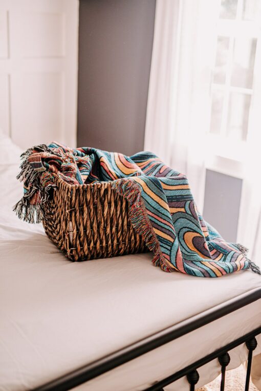 Cozy Up with Retro Vibes Vintage Throw Blanket for Boho Home Decor - Image 4