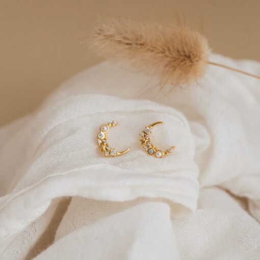 Captivating Eclipse Moon Diamond A Celestial Gem for Your Eternal Radiance - Image 2
