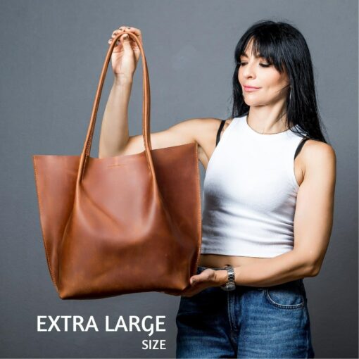 Exquisite Burgundy Leather Tote The Epitome of Style and Functionality - Image 6