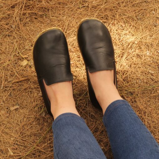 Handmade Grounding Shoes Reconnect with Nature in Style - Image 2